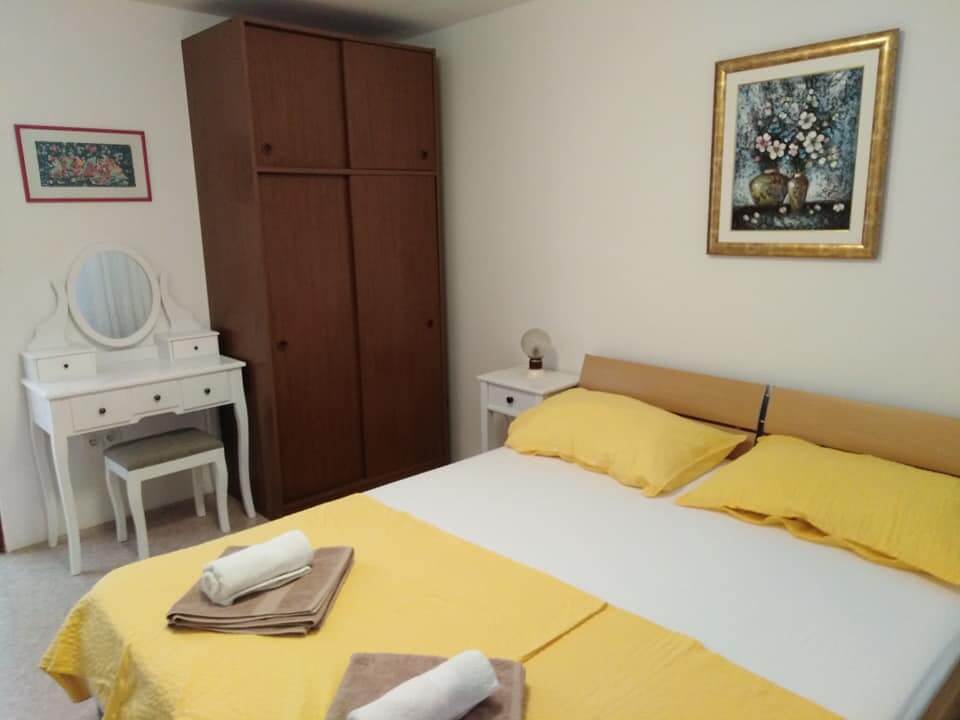 Apartment Ruža - Zavala, Hvar - Croatia